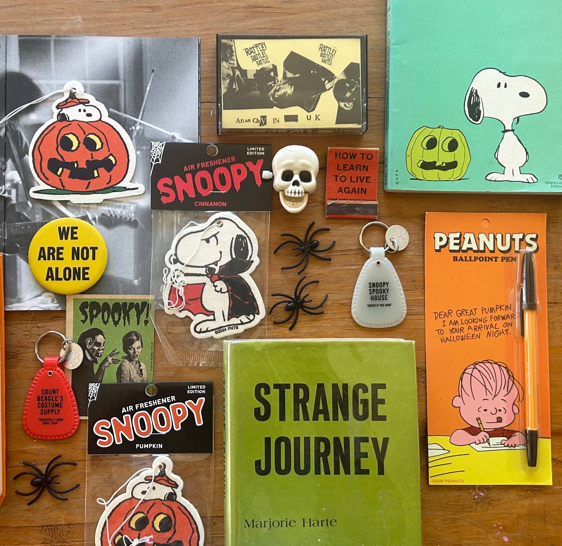 3P4 × Peanuts® Halloween “Great Pumpkin” Pen