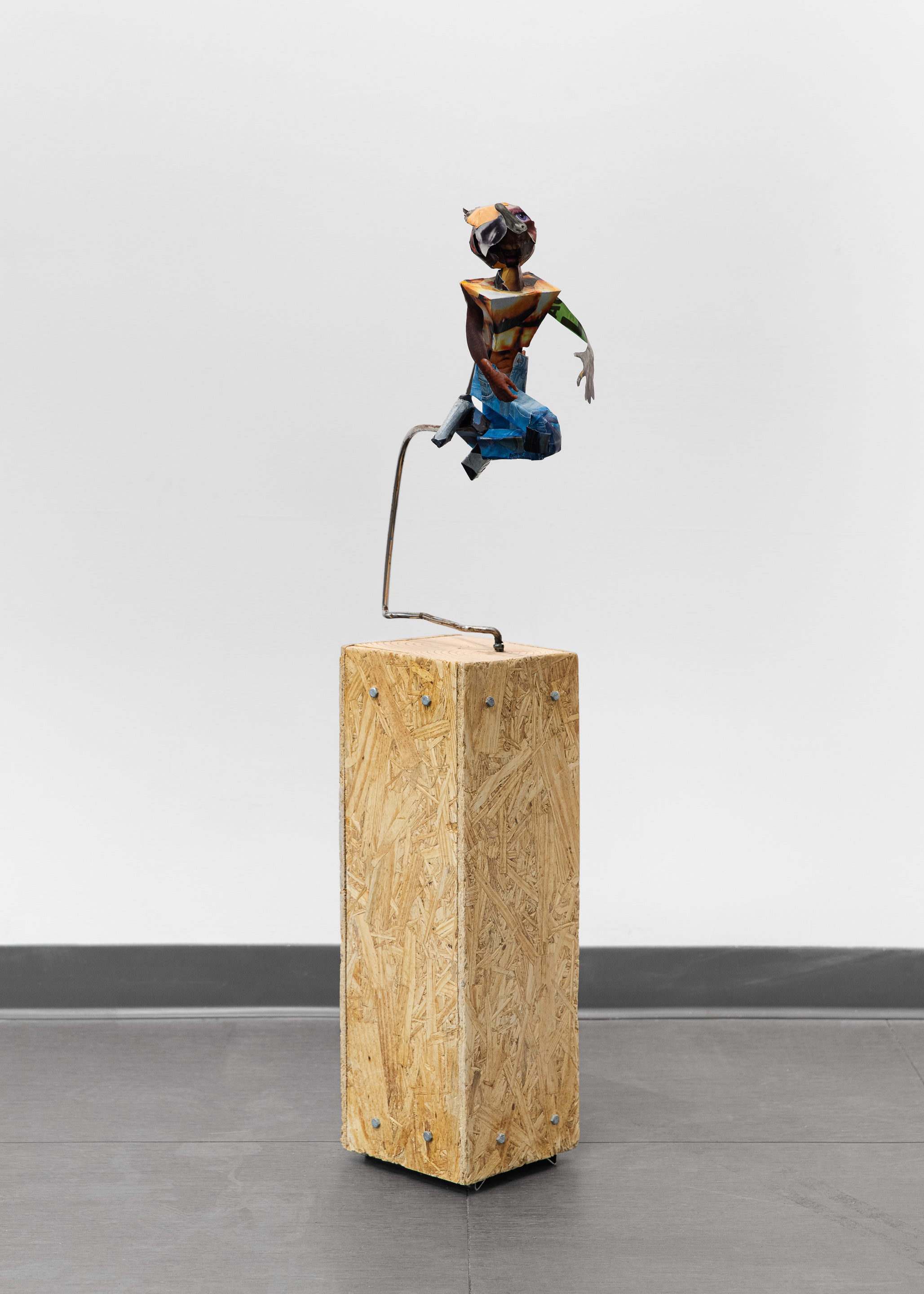 skull&bones offers the peek-a-boo to the boxer brief and gives you the perfect fucking gentleman...