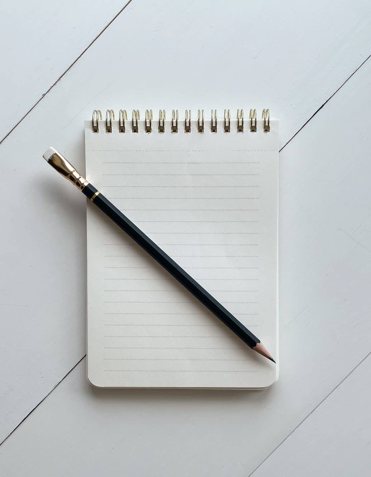 Black & White Squiggle Jotter — 5" × 7"