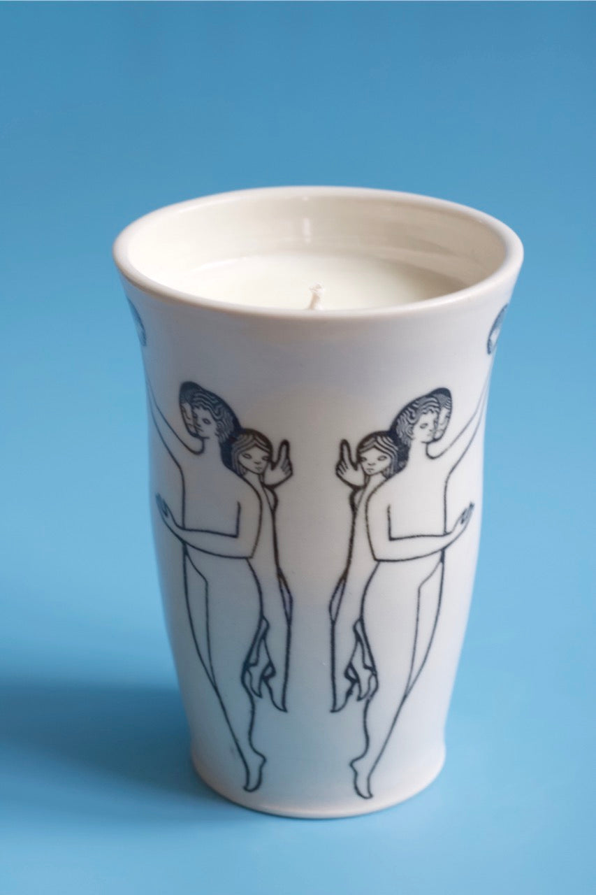 Zaftig Yenta - Large Candle