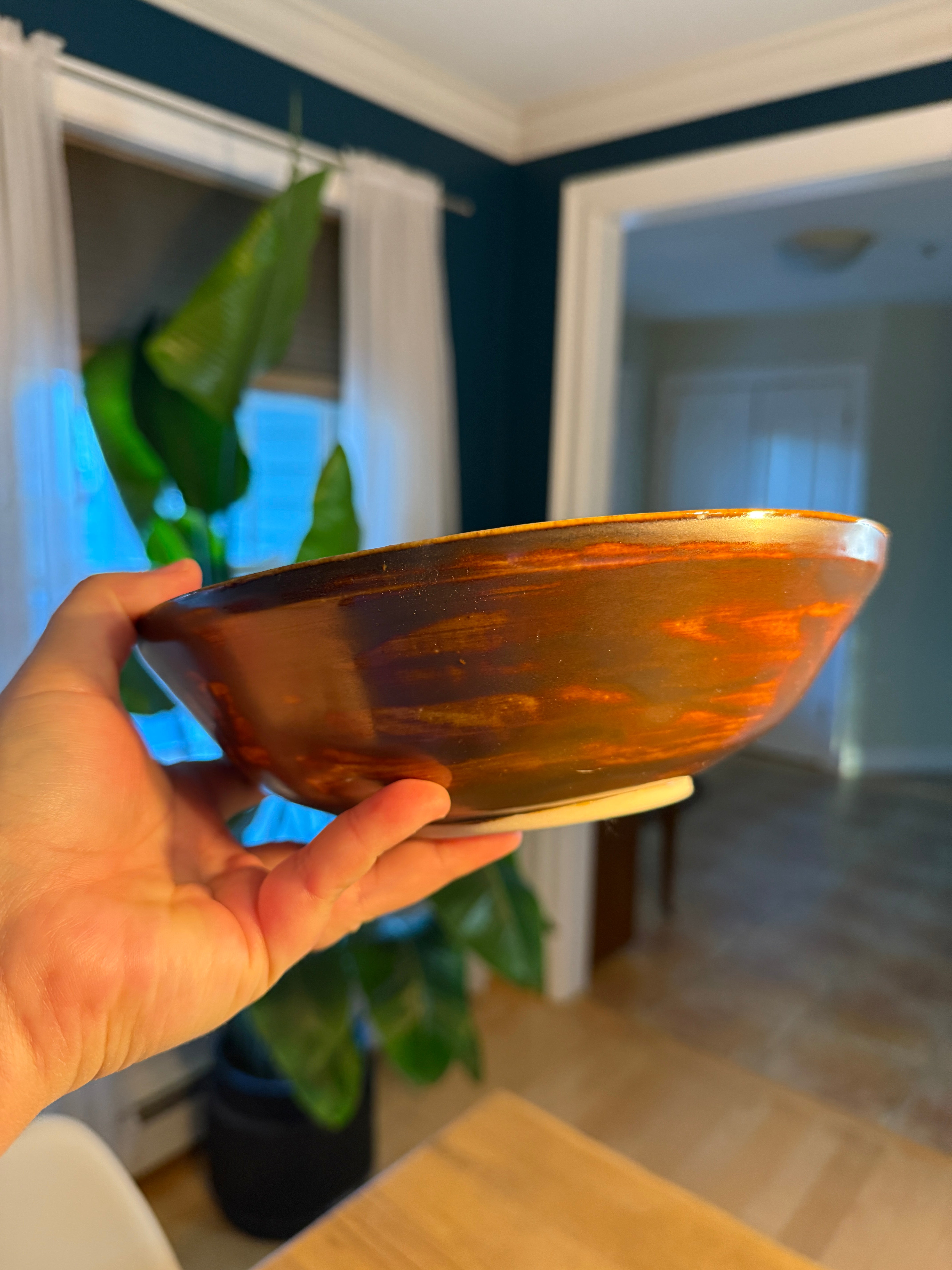 Serving Bowl (Medium, Walnut)