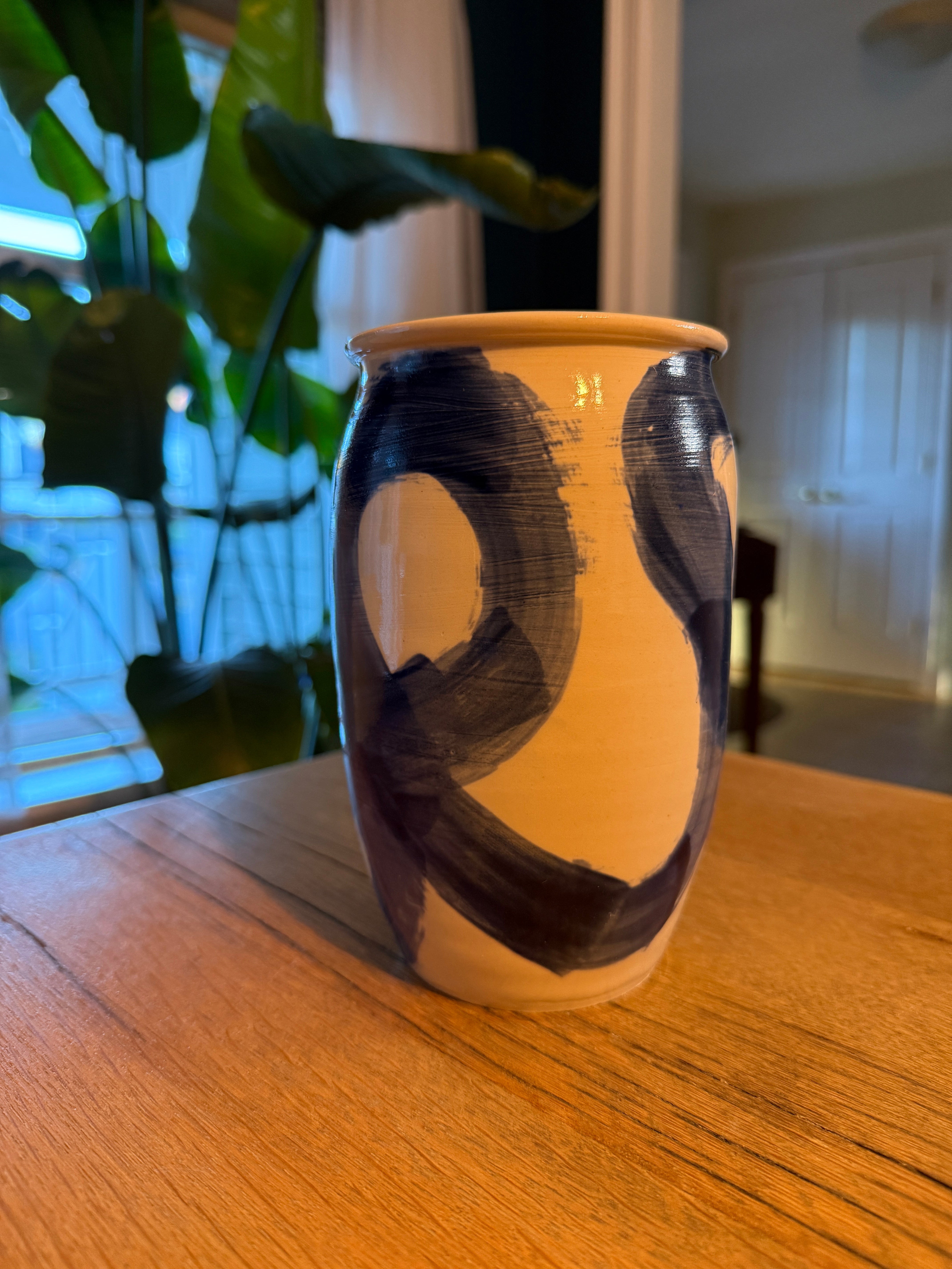 Swirl Vase (Medium, Cobalt)